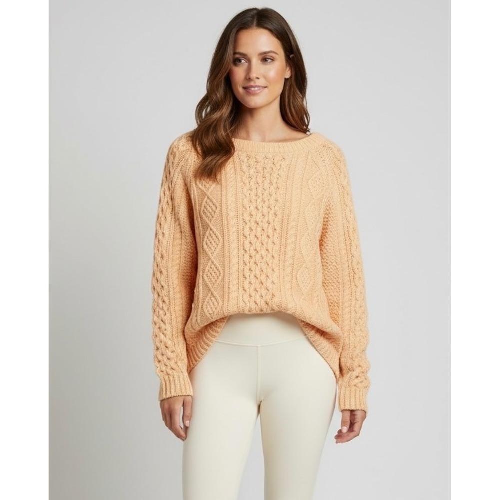 L.L. Bean Signature Women's Medium Cotton Cable Knit‎ Peach Sweater Long Sleeve